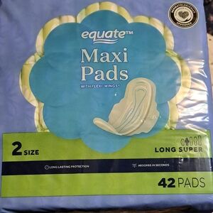 Equate Maxi Pads with Flexi-Wings